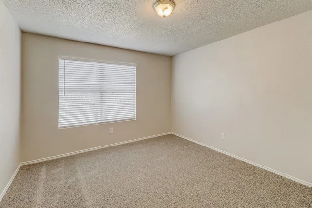 $2,150 | 260 Ariel Lane, Wilmer, TX 75172