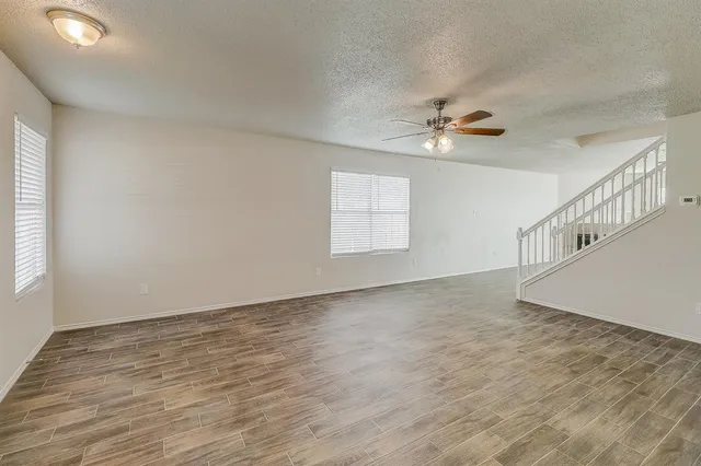 $2,150 | 260 Ariel Lane, Wilmer, TX 75172