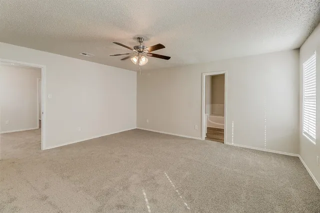 $2,150 | 260 Ariel Lane, Wilmer, TX 75172