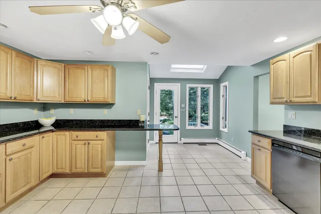 $879,900 | 4 Florence Avenue, Mashpee, MA 02649