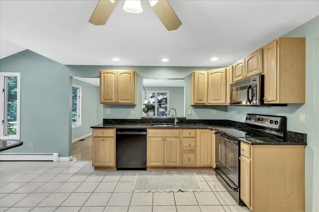 $879,900 | 4 Florence Avenue, Mashpee, MA 02649