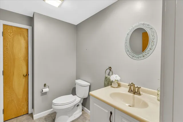 $879,900 | 4 Florence Avenue, Mashpee, MA 02649