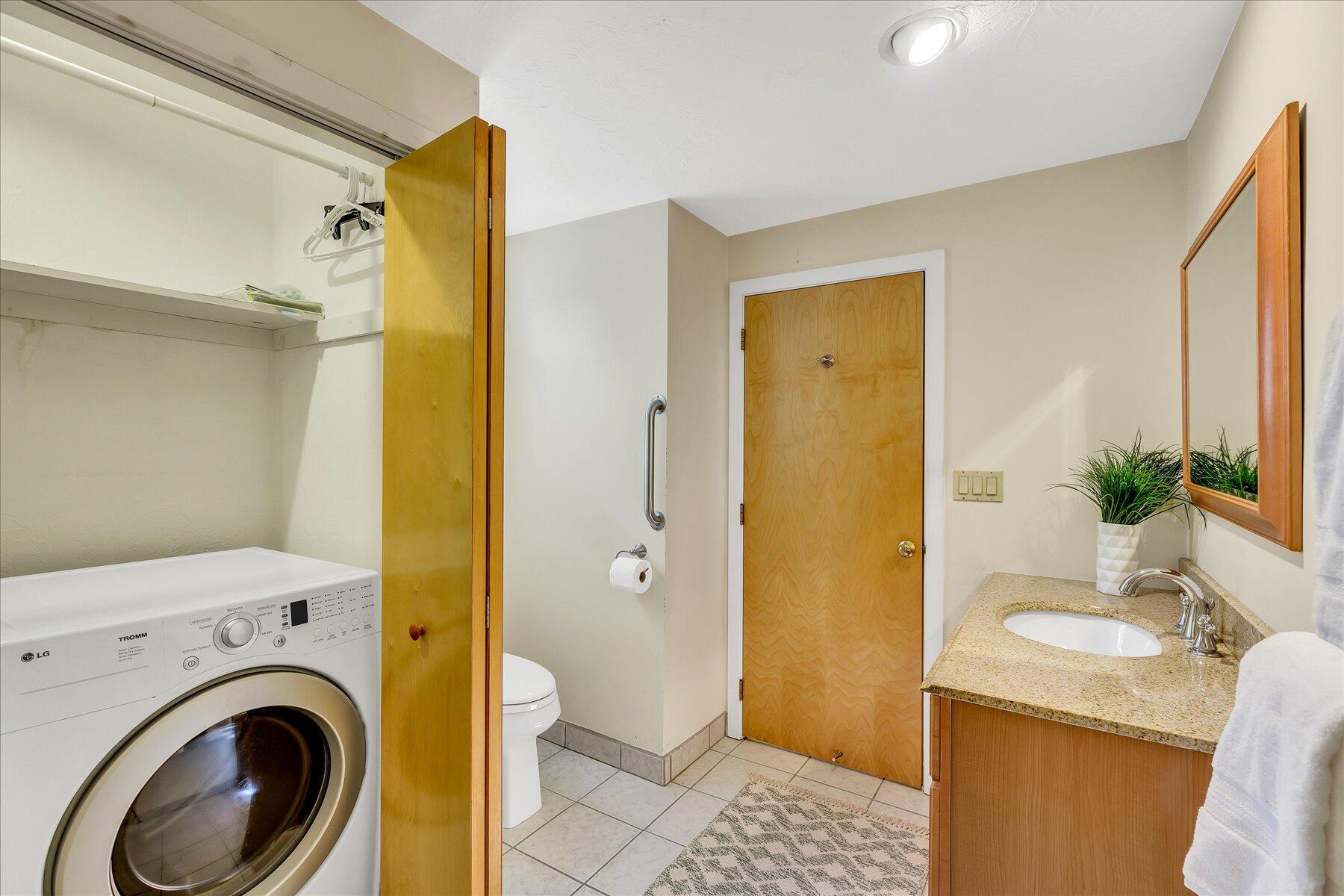 4 Florence Avenue Mashpee, MA 02649 - Photo 34 of 68 First Floor Primary Full Bath - Laundry