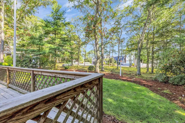 $879,900 | 4 Florence Avenue, Mashpee, MA 02649