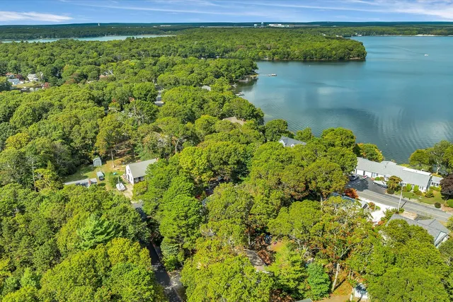 $879,900 | 4 Florence Avenue, Mashpee, MA 02649