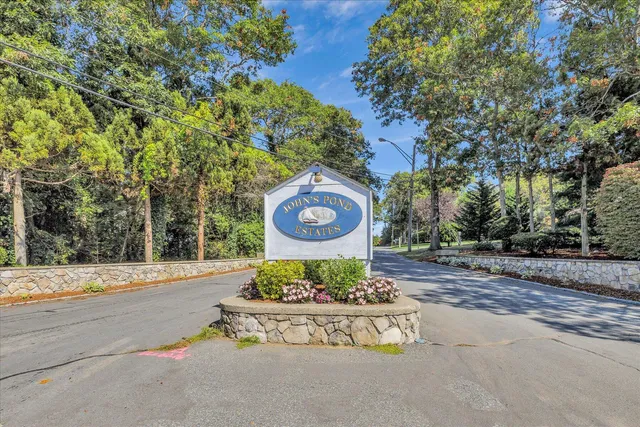 $879,900 | 4 Florence Avenue, Mashpee, MA 02649