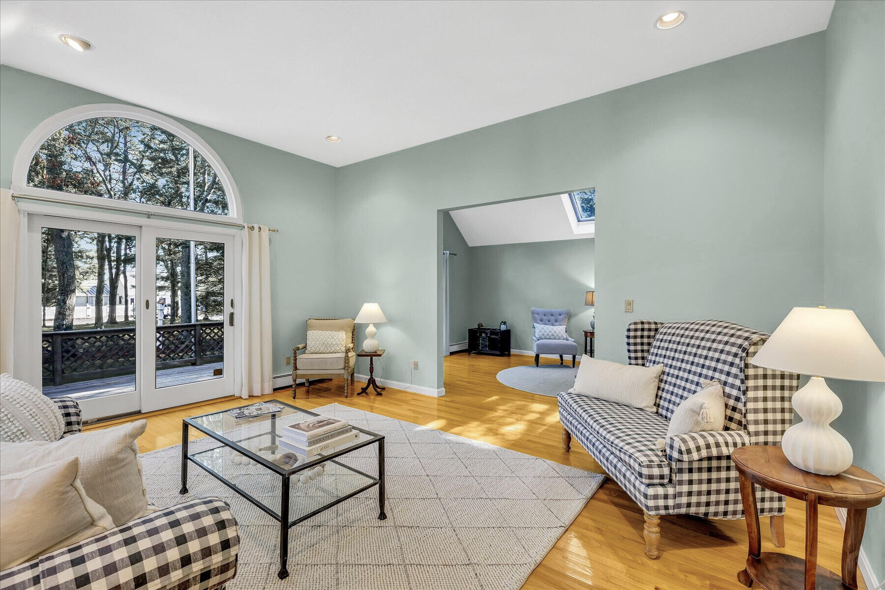 4 Florence Avenue Mashpee, MA 02649 - Photo 7 of 68 Living Room