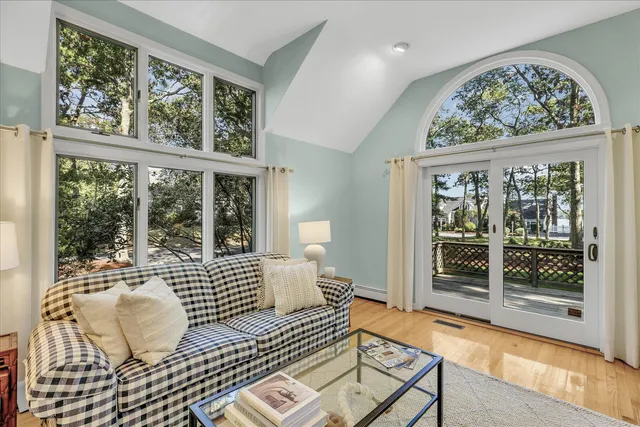 $879,900 | 4 Florence Avenue, Mashpee, MA 02649