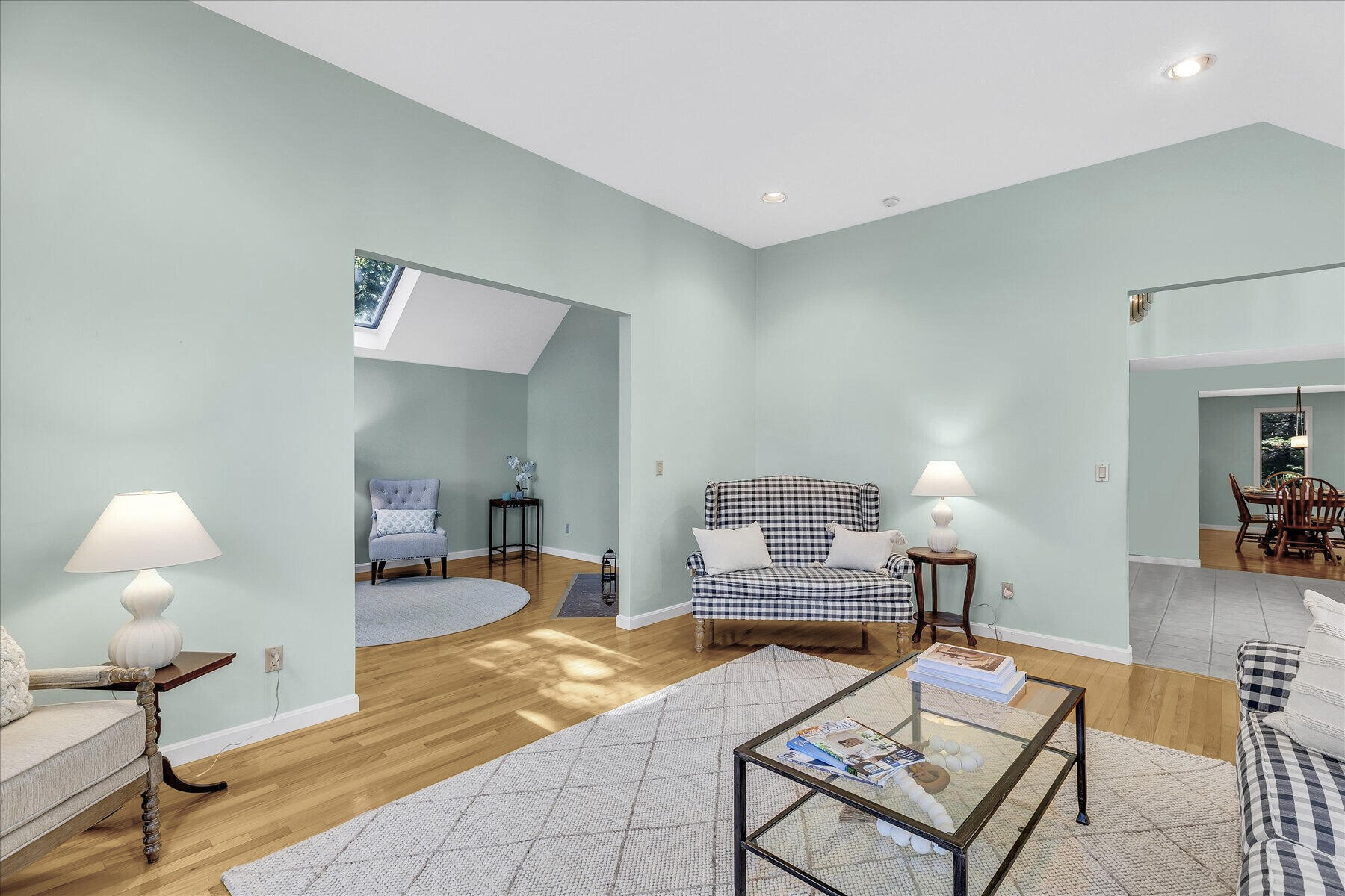 4 Florence Avenue Mashpee, MA 02649 - Photo 10 of 68 Living Room