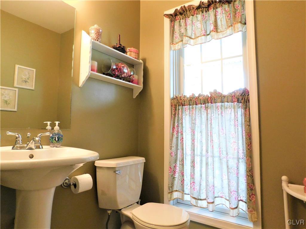 507 Laurel Hill Road Bangor, PA 18013 - Photo 19 of 32 Convenient first floor half bathroom