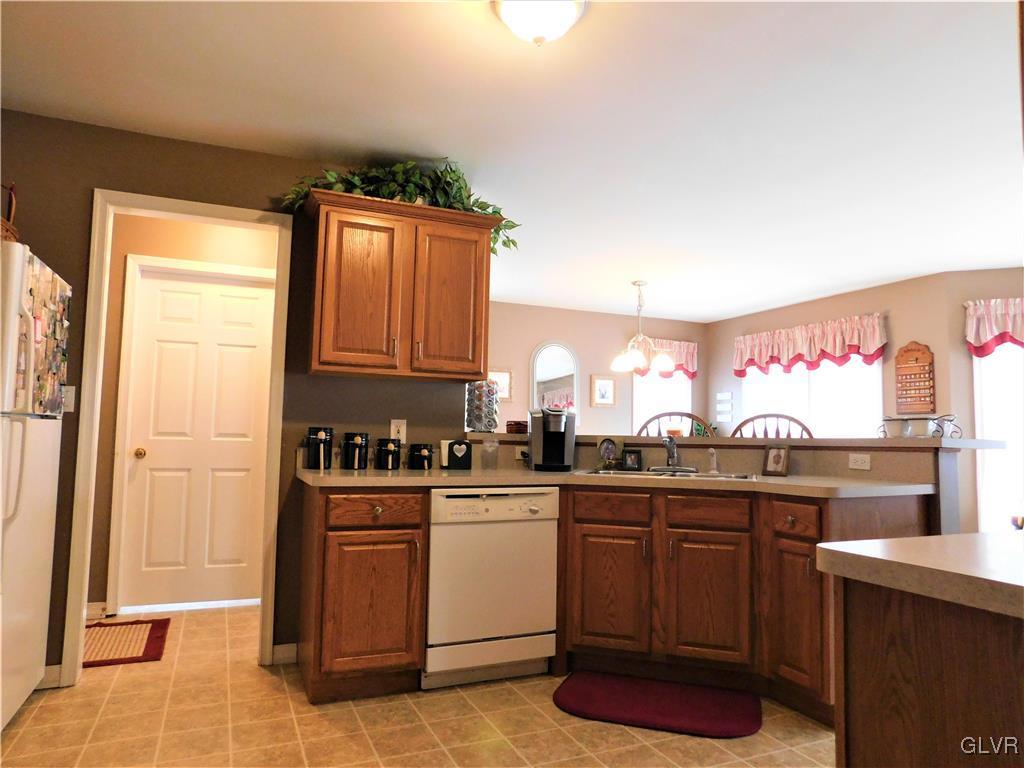 507 Laurel Hill Road Bangor, PA 18013 - Photo 8 of 32 More kitchen views