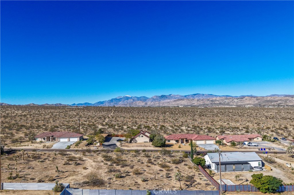7199 Olympic Road Joshua Tree, CA 92252 - Photo 7 of 12 a view of a city