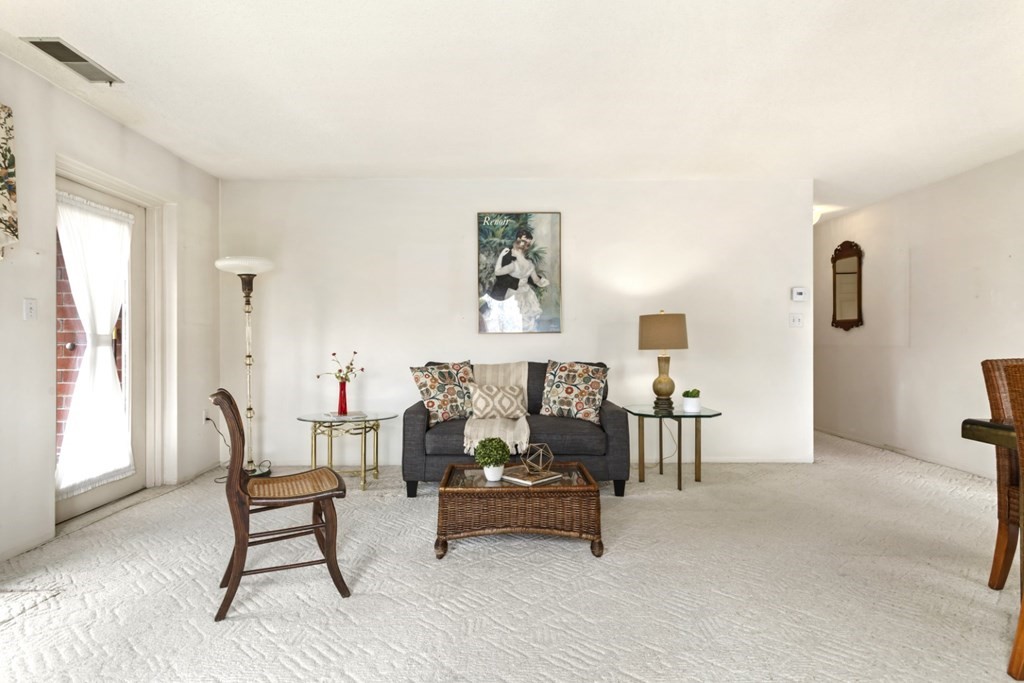 4 Summit Drive, Unit 201 Reading, MA 01867 - Photo 11 of 36