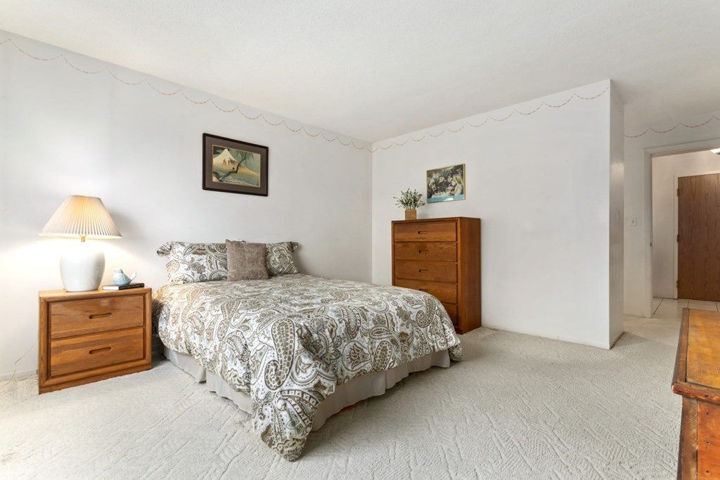 4 Summit Drive, Unit 201 Reading, MA 01867 - Photo 31 of 36