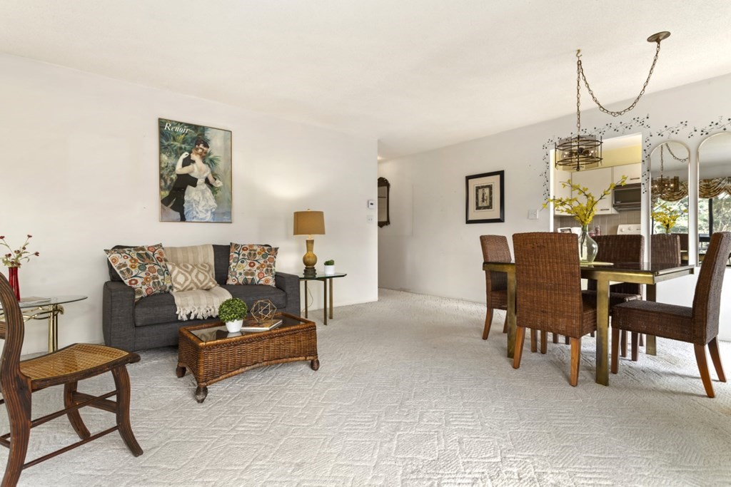 4 Summit Drive, Unit 201 Reading, MA 01867 - Photo 6 of 36