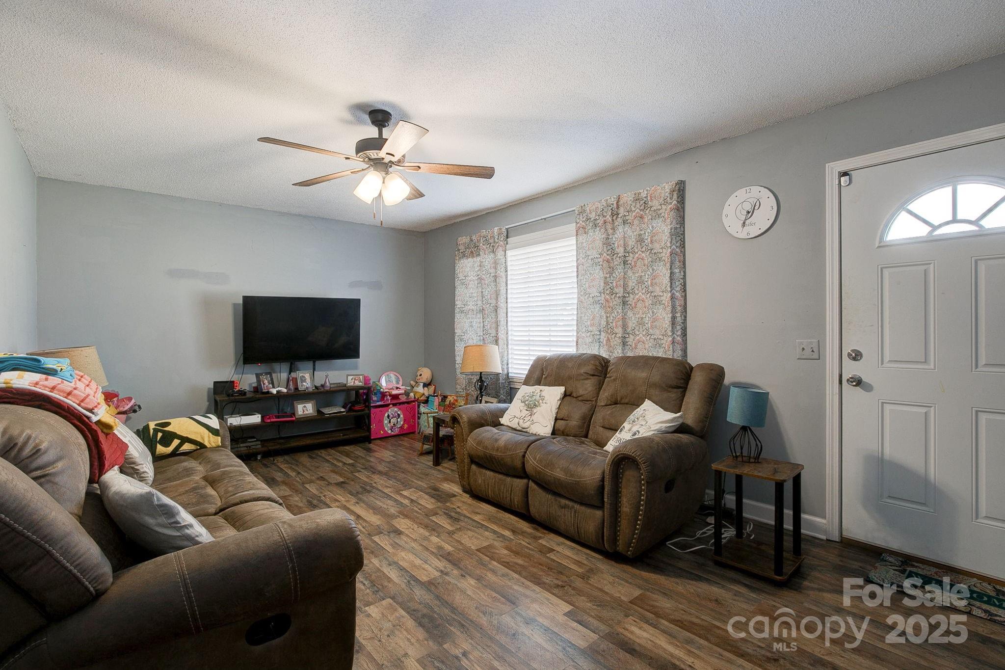 4764 Peach Orchard Road Pageland, SC 29728 - Photo 5 of 19 Gallery Image 5