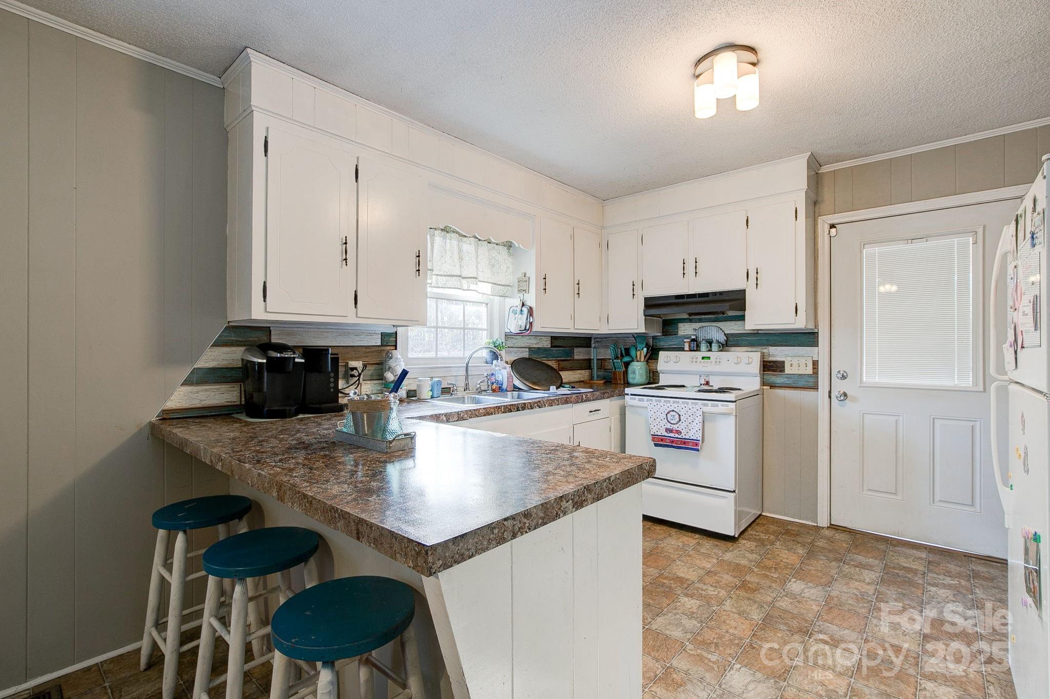 4764 Peach Orchard Road Pageland, SC 29728 - Photo 10 of 19 Gallery Image 10