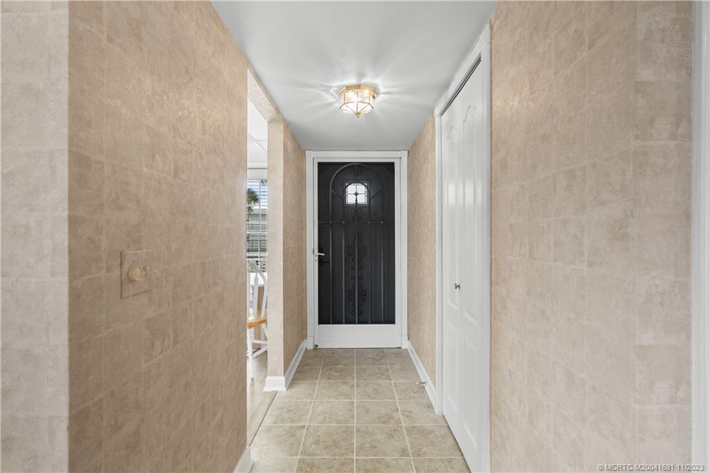1864 Southwest Palm City Road, Unit 206 Stuart, FL 34994 - Photo 4 of 28 Gallery Image 4