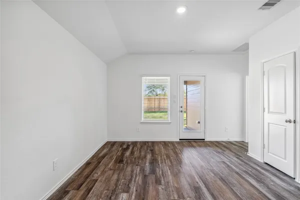 $1,800 | 5930 Hampton Valley Dr Spring, Spring, TX 77373