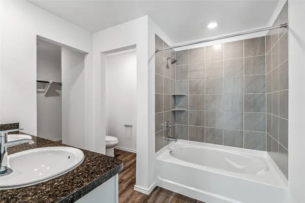 $1,800 | 5930 Hampton Valley Dr Spring, Spring, TX 77373