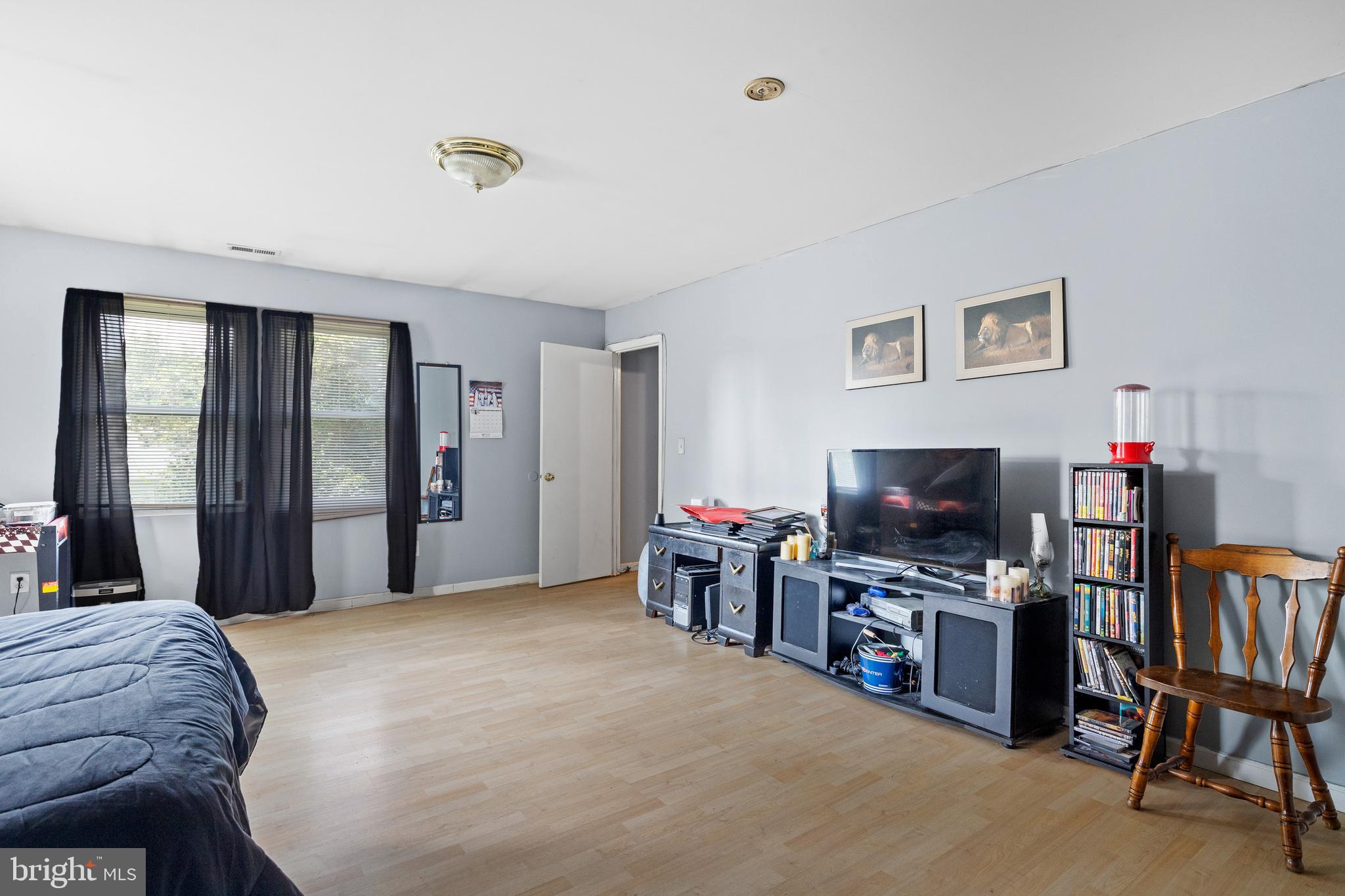 5943 Sneed Drive Deale, MD 20751 - Photo 18 of 38 Upper level bedroom #3