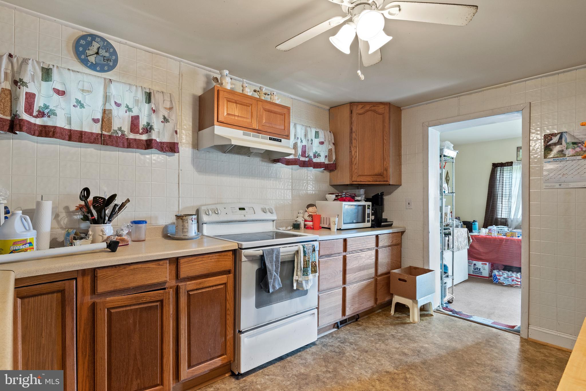 5943 Sneed Drive Deale, MD 20751 - Photo 9 of 38 Kitchen