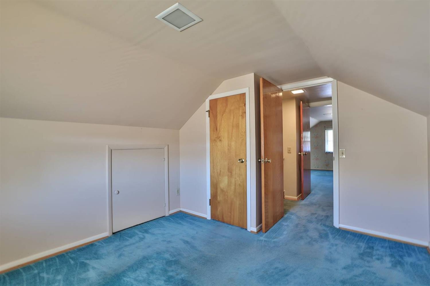 5962 Lawrence Road Cincinnati, OH 45248 - Photo 36 of 43