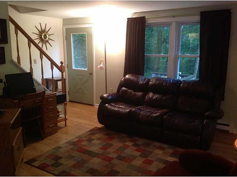 2179 Eastern Street Warren, ME 04864 - Photo 13 of 28 Living Room.