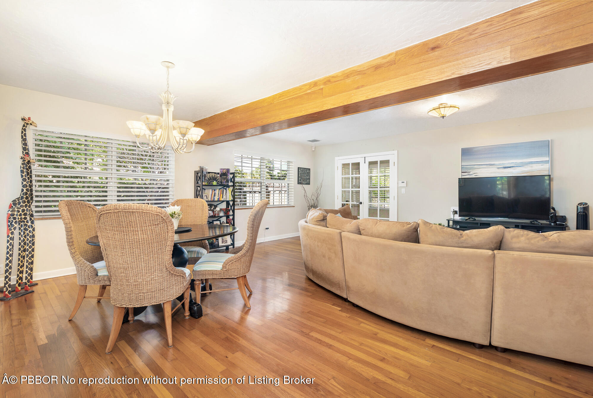 236 Avila Road West Palm Beach, FL 33405 - Photo 8 of 23 Dining/ Living Area
