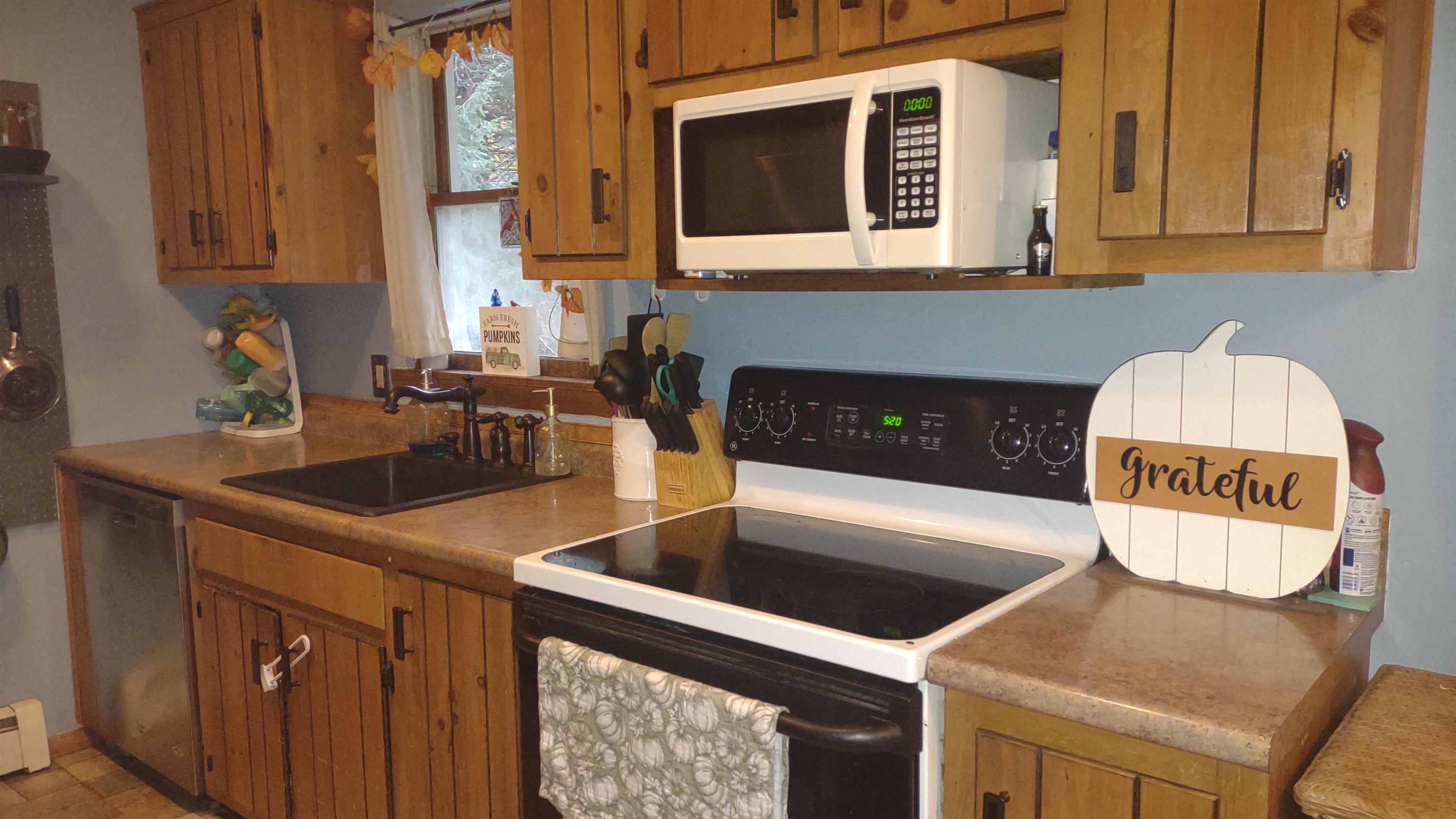 374 Pinehill Road West Rutland, VT 05777 - Photo 7 of 37