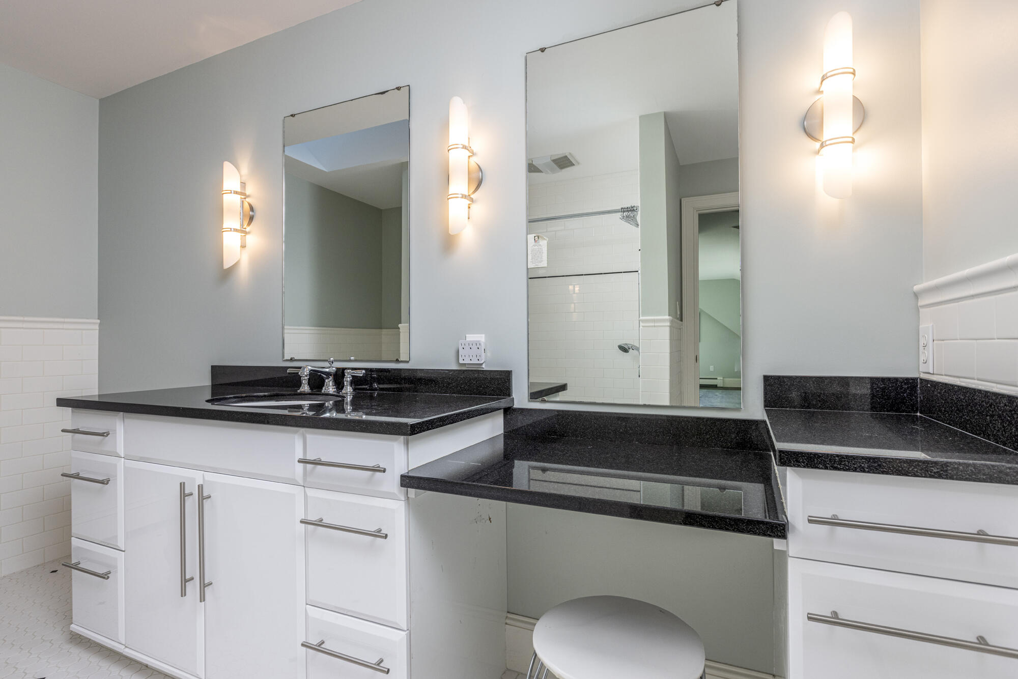 9 Leighton Farm Road Cape Elizabeth, ME 04107 - Photo 20 of 38 Primary Suite Bathroom 1