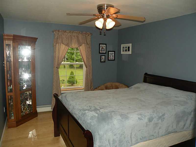 254 Broadturn Road Scarborough, ME 04074 - Photo 11 of 23 Bedroom.