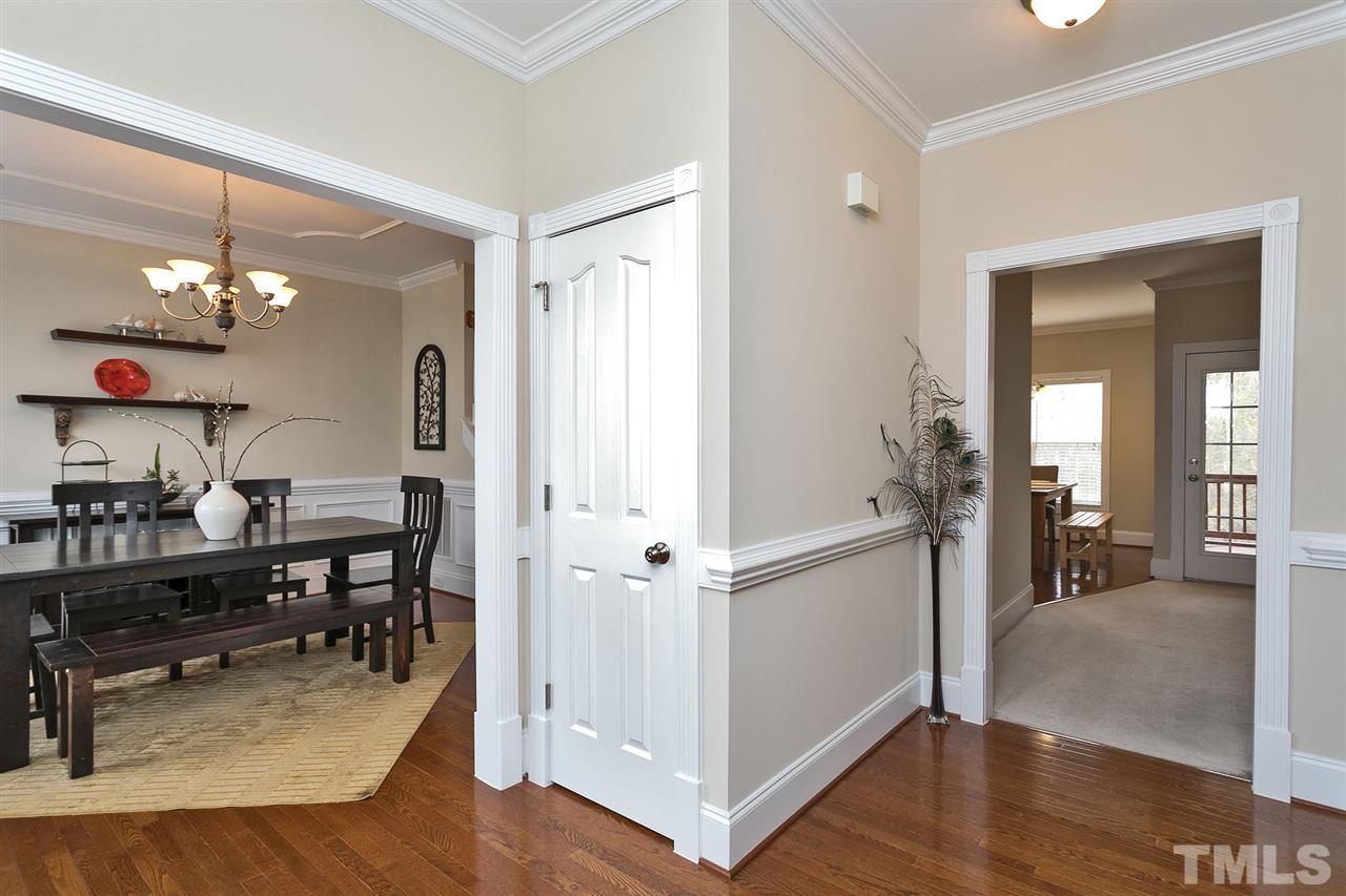 103 Roundtop Road Cary, NC 27519 - Photo 3 of 25 Gallery Image 3