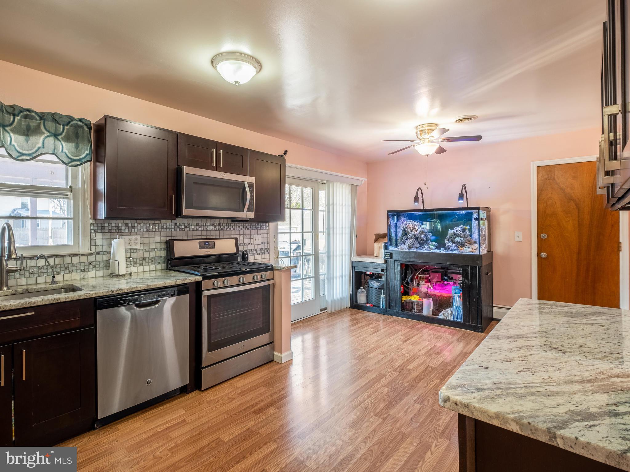 17 Hobbs Road Hamilton, NJ 08619 - Photo 10 of 36