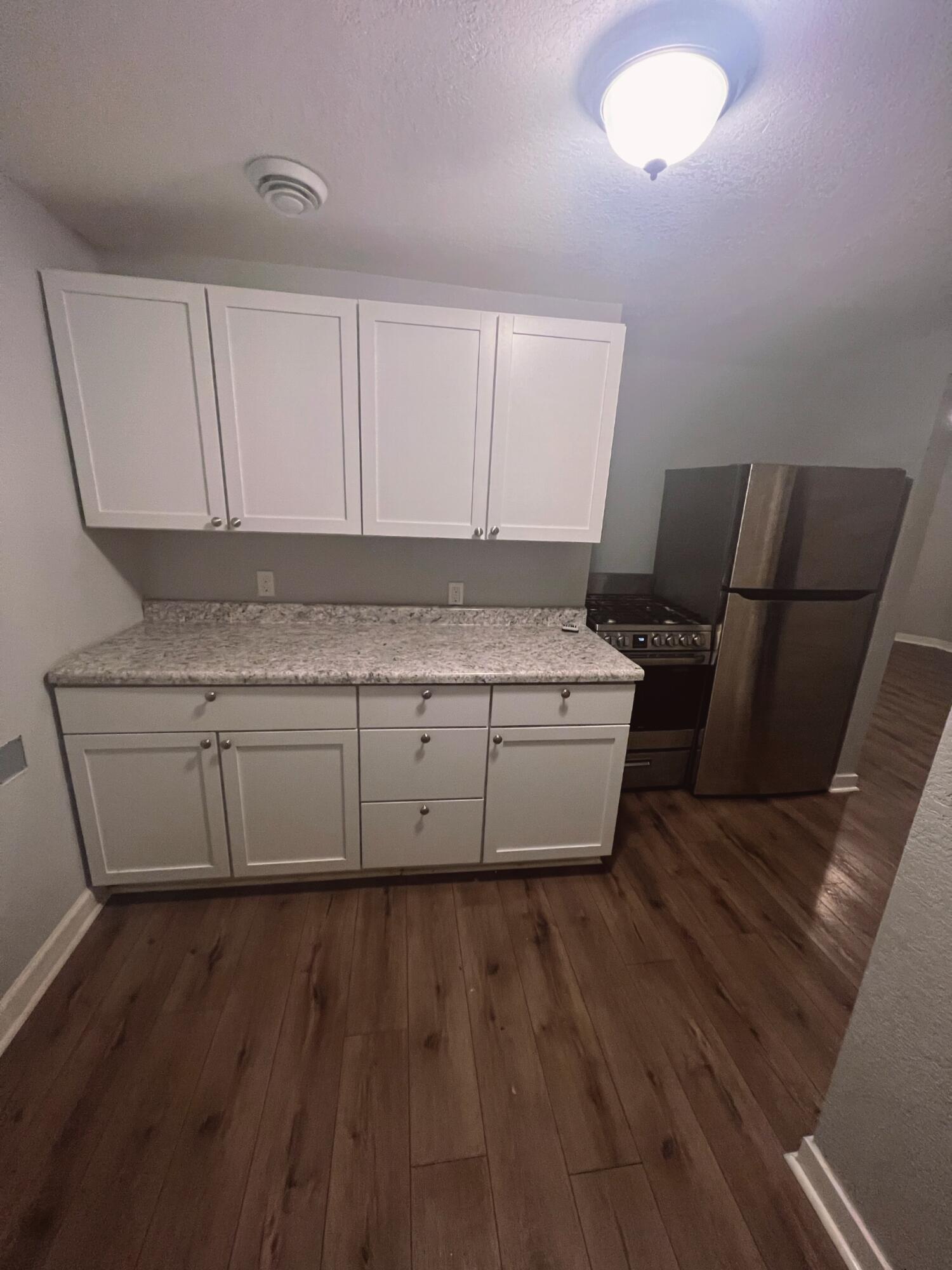 117 North 60th Street, Unit 125 Milwaukee, WI 53213 - Photo 3 of 8 IMG_5460