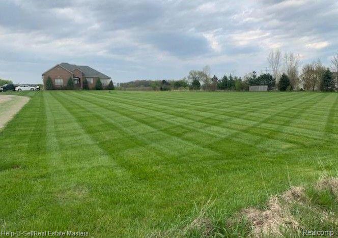 9456 Yale Road Avoca, MI 48006 - Photo 11 of 34