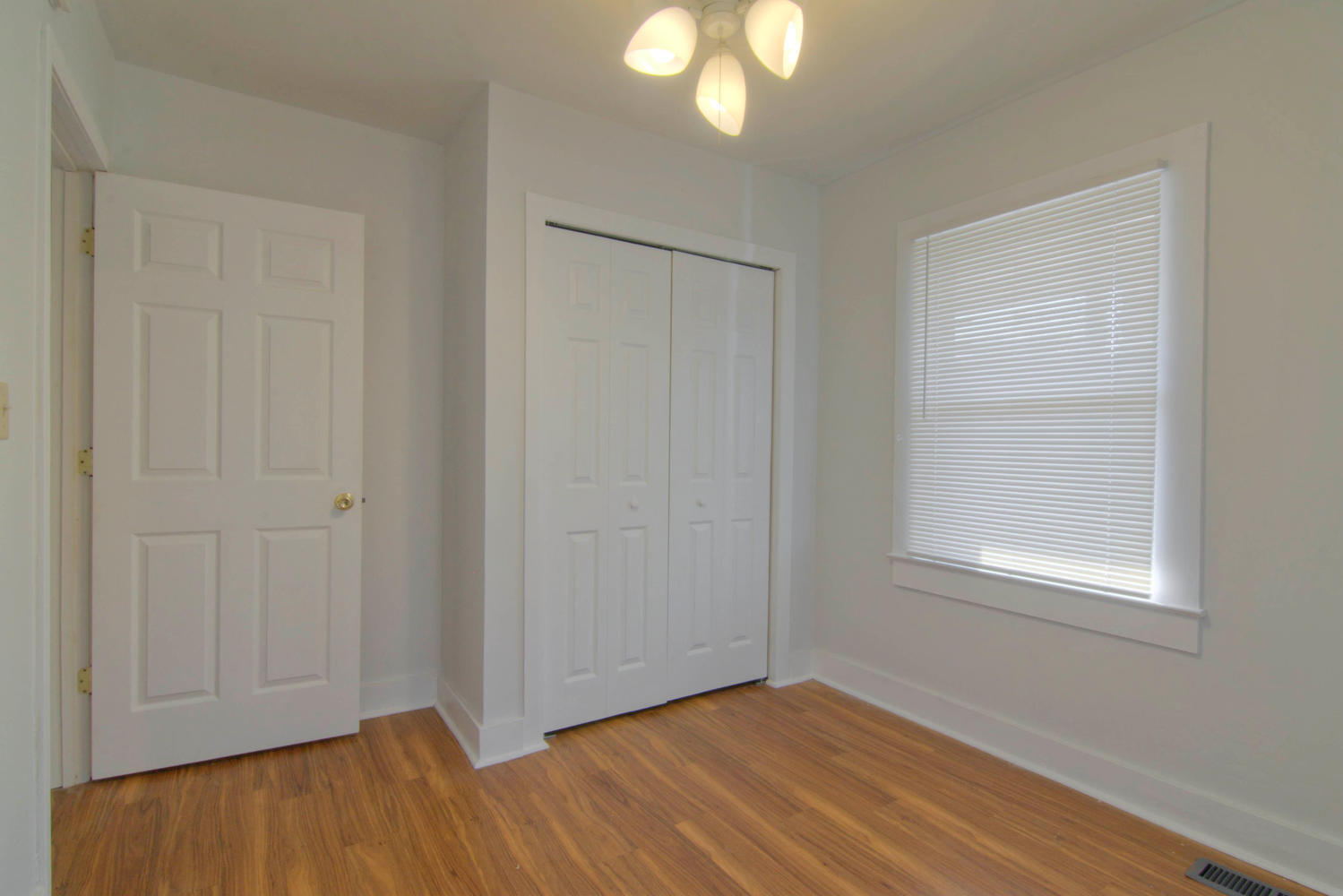 2104 Sandusky Road Knoxville, TN 37912 - Photo 17 of 23 2104 Sandusky Rd Knoxville TN-large-020-