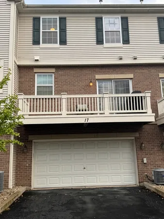 $3,600 | 17 East Willow Road, Unit 17, Wheeling, IL 60090