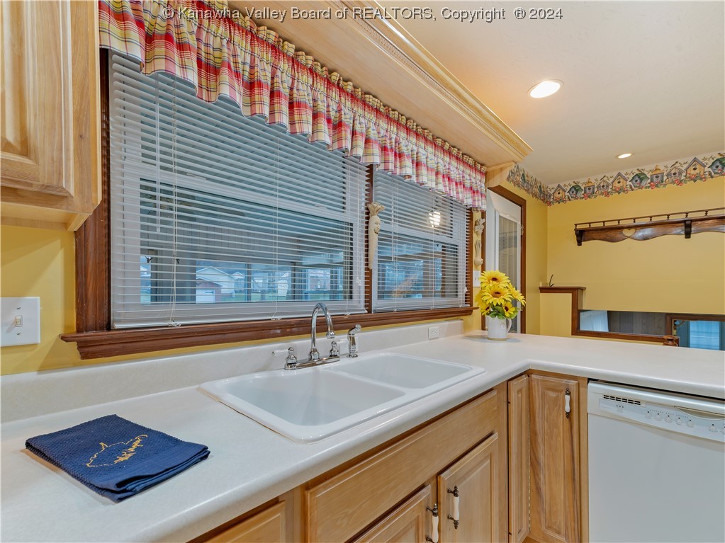 2102 Mount Vernon Road Hurricane, WV 25526 - Photo 25 of 44 Gallery Image 25