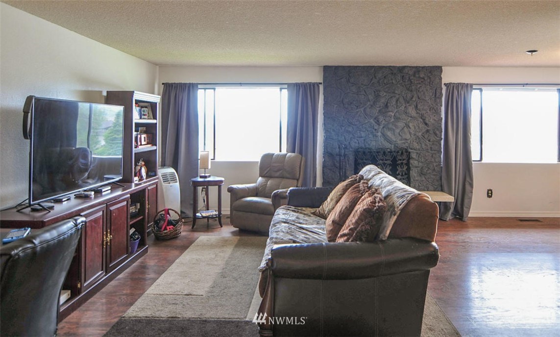 2502 Lester Road Wenatchee, WA 98801 - Photo 8 of 27 Gallery Image 8