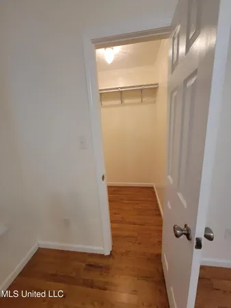 $1,800 | 230 Music Street, Waveland, MS 39576