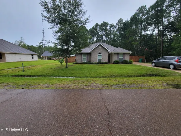 $1,800 | 230 Music Street, Waveland, MS 39576