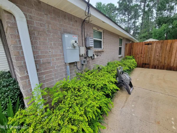 $1,800 | 230 Music Street, Waveland, MS 39576