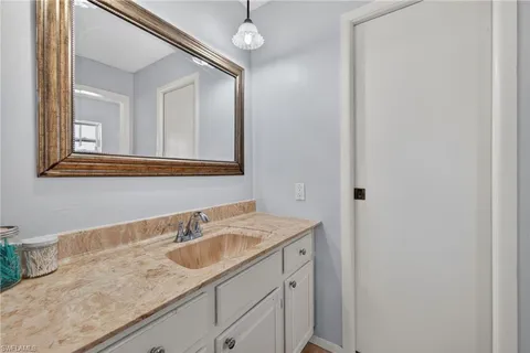 $429,000 | 2333 Dover Avenue, Fort Myers, FL 33907