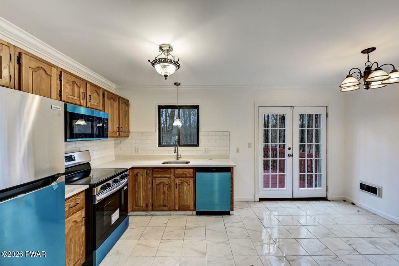 109 Rodeo Lane Hawley, PA 18428 - Photo 26 of 75