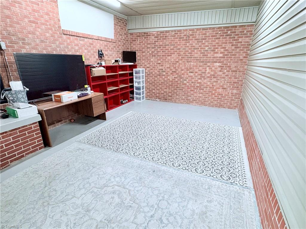 6047 Suits Road Archdale, NC 27263 - Photo 11 of 22