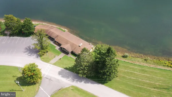 $474,700 | 442 Grosbeak Drive, Terra Alta, WV 26764