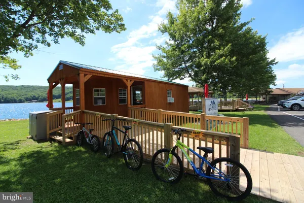 $474,700 | 442 Grosbeak Drive, Terra Alta, WV 26764