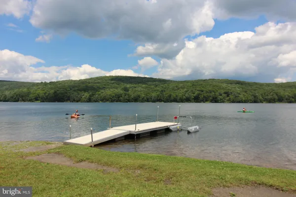 $474,700 | 442 Grosbeak Drive, Terra Alta, WV 26764