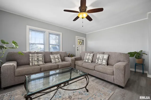 $189,000 | 329 South Nelson Avenue, Morton, IL 61550